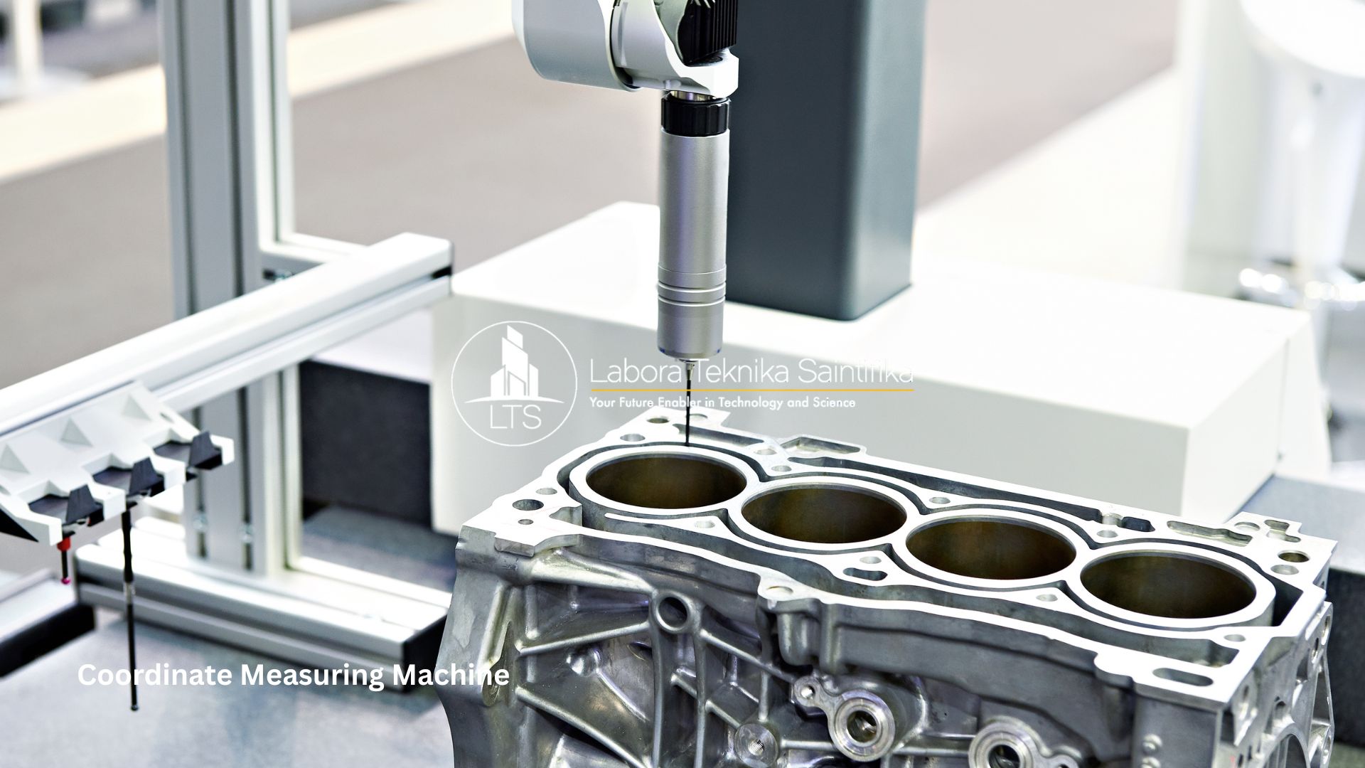 Mesin Pengukur Koordinat dan Blok Silinder