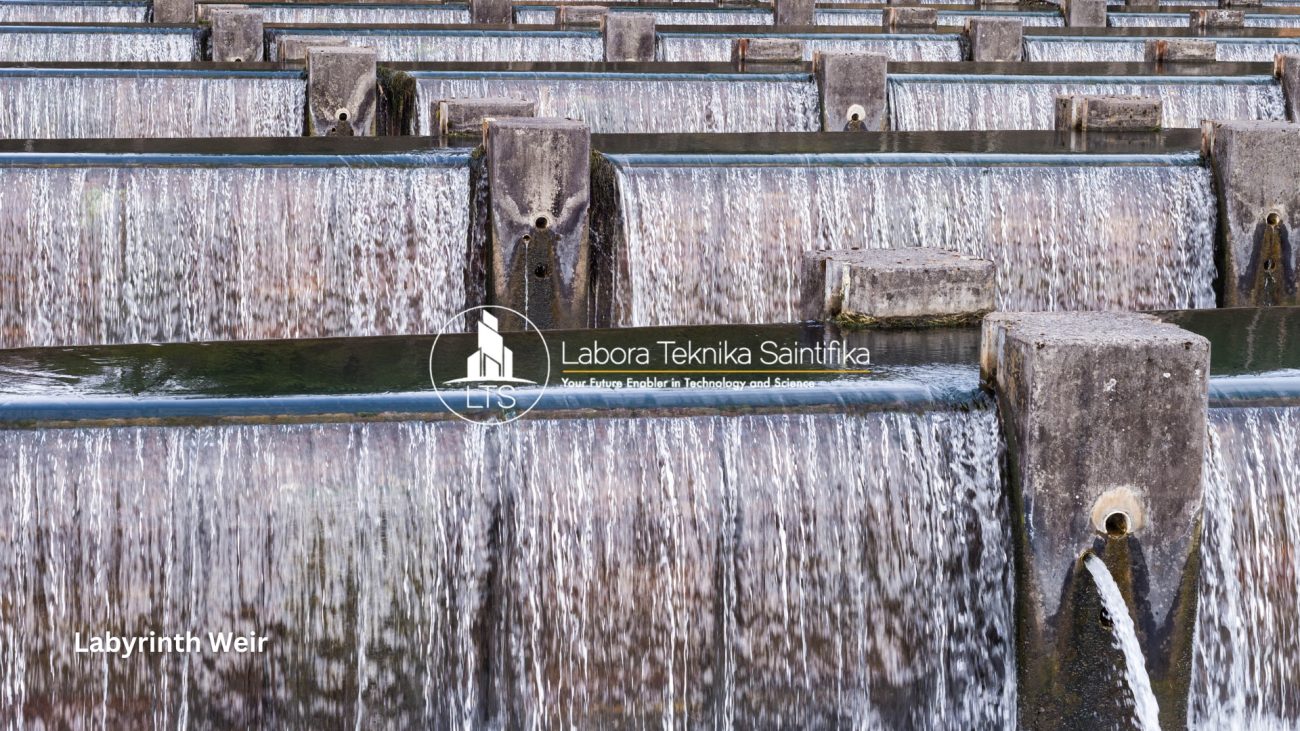 Bendung (Weir) model Labyrinth atau zigzag