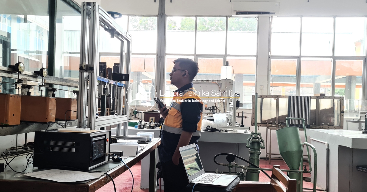 ESSOM ST 3112 dan ST 370 Menguatkan Pembelajaran Teknik Sipil di POLINES