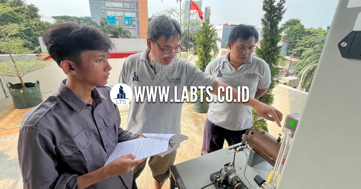 Menjaga Peralatan Laboratorium Tetap Optimal